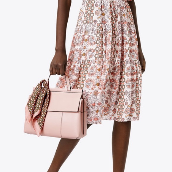 ⛔️SOLD⛔️Authentic Tory Burch LG T-Satchel leather - Picture 6 of 8